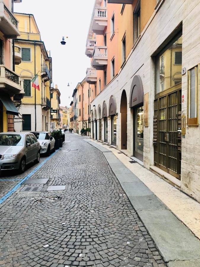 Verona Q19 Extérieur photo